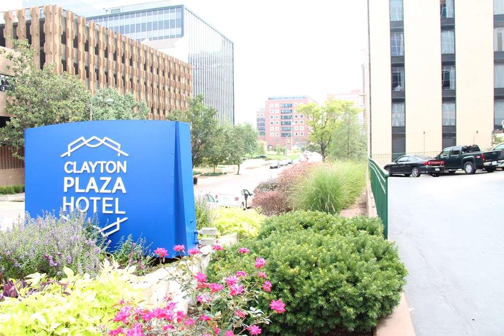 Clayton Plaza Hotel & Extended Stay Екстер'єр фото